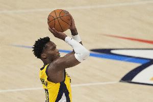 12中11！西亚卡姆：马瑟林今晚就是怎么投怎么有 而且打得非常快