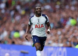 对阵维拉一战，库杜斯6次过人全失败，11次对抗失败全场之最