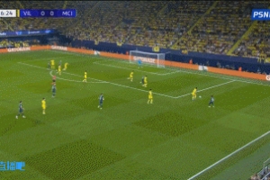 哈兰德连续12场破门！哈兰德中路包抄右脚破门，曼城1-0领先黄潜