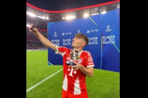 完美一夜！17岁卡尔欧冠生涯首次首发+进球+创队史纪录+当选MVP