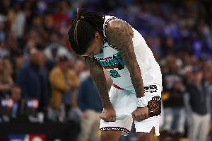 打得烂！莫兰特16投4中&三分4中0仅得12分2板6助 出现3失误