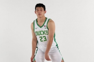 11中4！媒体人：外线干拔跳投快速出手是林葳的一贯打法 只是没进