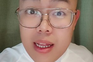 整笑了😅！国安博主：教练也没错了，也四后卫了，那是谁错了？