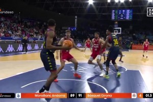 这也太太太太远了！欧洲联赛惊现1.3秒超远三分绝平