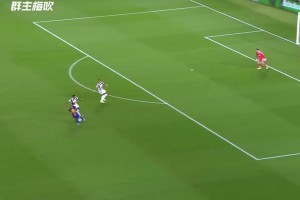 这庆祝动作太帅了！名场面：姆巴佩射门让门将防不胜防！