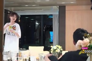 太狠了这球！胡桑诺夫：这就是英超的对抗吗？大哥们轻一点撞🫠