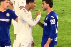 贝林在皇马最重要角色就是吵架员，一旁姆巴佩：不管我事啊🫠