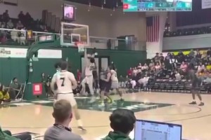 这对抗+脚步！王俊杰左手挑篮&连续滞空上篮🔥生涯新高23分