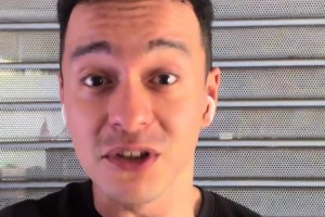 解说依力：勇士现在真的有点强，没想到赢快船这么轻松，库里还没怎么发挥