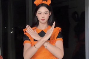 可耐！卓识的万圣节装扮：万圣节偶遇一只小南瓜~