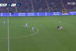 👍老兵一往无前！瓦尔迪扛翻加蒂杀入禁区低射攻破尤文！