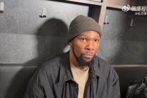 极致的暴力！近距离看卡雷拉斯暴射，皮球几乎不转左右晃动