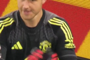 百看不厌！现场视角再来欣赏泽林斯基这脚超级世界波😱